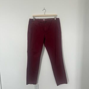 Men's GAP 34x32 Burgundy Stretch Chino Pants